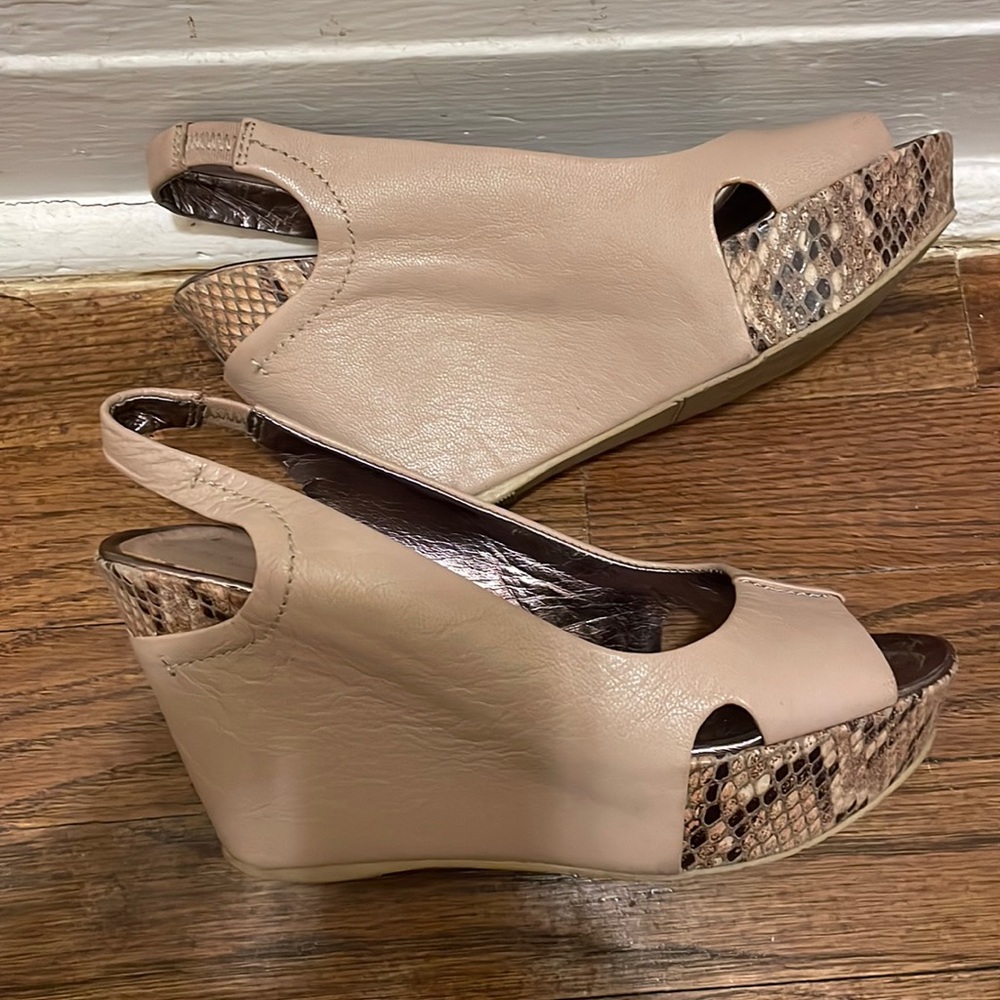 Kenneth Cole wedges